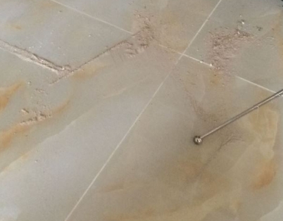 嵊州瓷砖空鼓维修公司分享粘合剂选择不当在瓷砖铺贴过程中可能导致以下问题